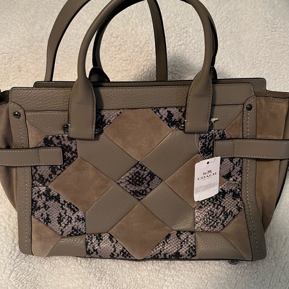 Retired Coach Purse Swagger In Patchwork Exotic Embossed Leather - Picture 2 of 12